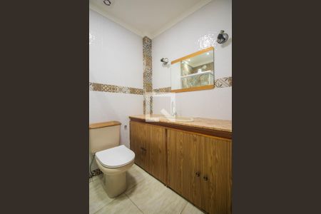 Banheiro de casa para alugar com 1 quarto, 45m² em Mutua, São Gonçalo