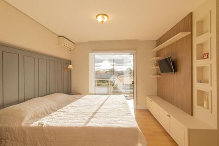 Quarto 1 Suite 1 de casa à venda com 3 quartos, 277m² em Portão, Curitiba