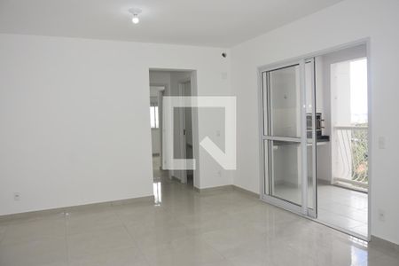Sala de apartamento para alugar com 2 quartos, 82m² em Parque Esplanada, Embu das Artes