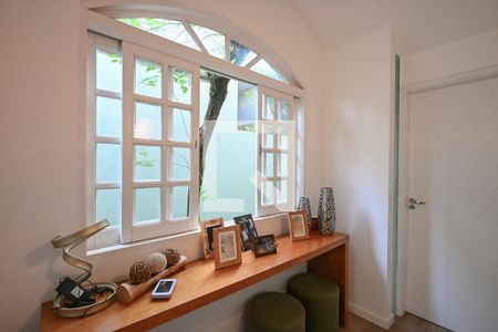 Corredor de casa à venda com 3 quartos, 450m² em Jardim Morumbi, São Paulo