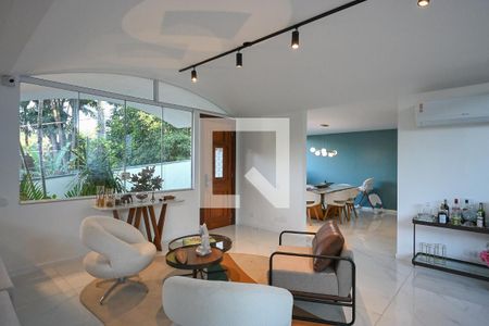 Sala de casa à venda com 3 quartos, 450m² em Jardim Morumbi, São Paulo