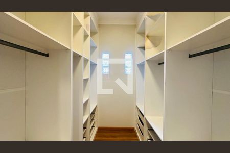 Casa de Condomínio para alugar com 4 quartos, 320m² em Swiss Park, Campinas