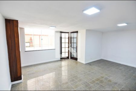 Sala de casa para alugar com 4 quartos, 500m² em Tijuca, Rio de Janeiro