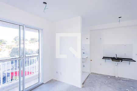 Sala e cozinha e área de serviço de apartamento à venda com 2 quartos, 39m² em Vila Jaraguá, São Paulo