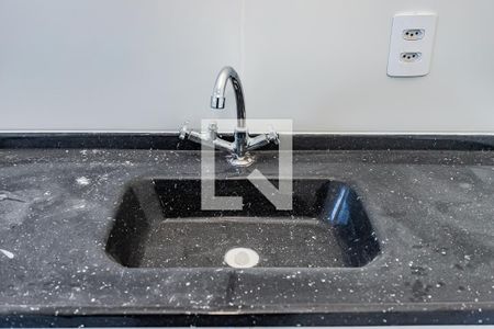 Sala e cozinha e área de serviço de apartamento à venda com 2 quartos, 39m² em Vila Jaraguá, São Paulo