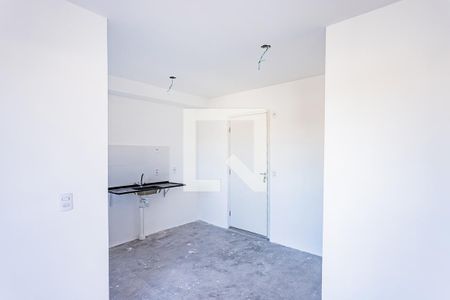 Sala e cozinha e área de serviço de apartamento à venda com 2 quartos, 39m² em Vila Jaraguá, São Paulo