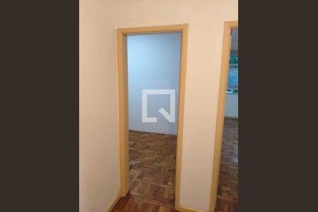 Sala de apartamento para alugar com 2 quartos, 68m² em Centro, Petrópolis
