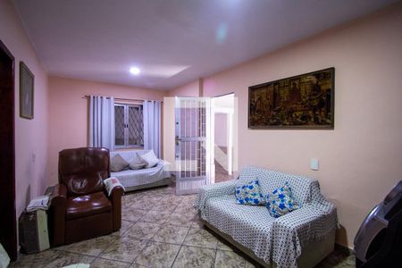 Sala de casa para alugar com 3 quartos, 360m² em Centro, São Gonçalo