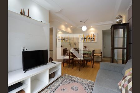 Sala de apartamento à venda com 3 quartos, 69m² em Vila Suzana, São Paulo