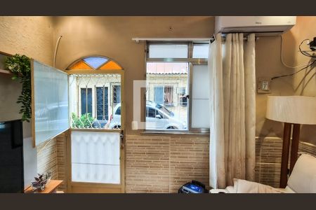 Sala de casa à venda com 1 quarto, 42m² em Jardim América, Rio de Janeiro