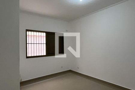 Quarto 1 de casa para alugar com 3 quartos, 180m² em Embaré, Santos