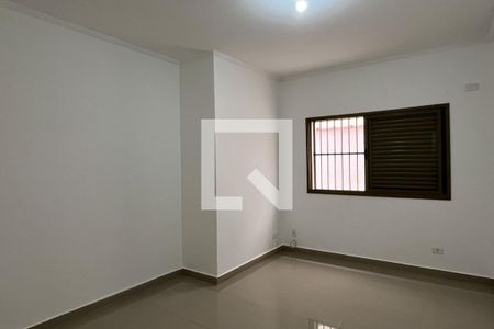 Quarto 1 de casa para alugar com 3 quartos, 180m² em Embaré, Santos