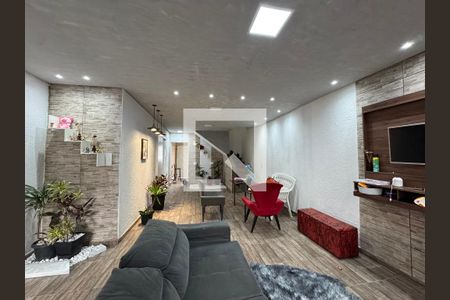 Sala de casa à venda com 2 quartos, 125m² em Santa Maria, Osasco