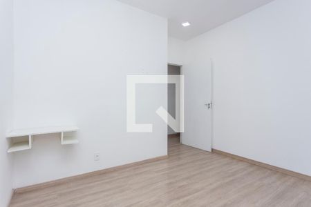 Quarto 1 de apartamento à venda com 2 quartos, 55m² em Jardim Edilene, São Paulo