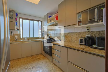 Apartamento à venda com 5 quartos, 374m² em Santa Lúcia, Belo Horizonte