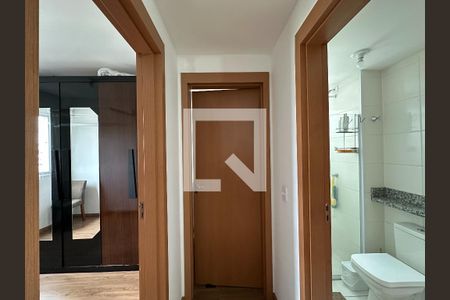 Corredor de apartamento para alugar com 2 quartos, 46m² em Jardim California, Jacareí