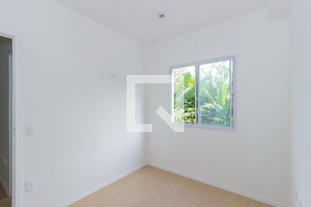 Quarto 1 de apartamento para alugar com 2 quartos, 28m² em Jardim Jaragua (sao Domingos), São Paulo