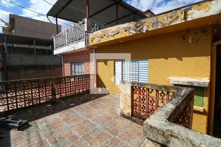 Varanda de casa à venda com 6 quartos, 220m² em Jardim Brasilia, São Paulo