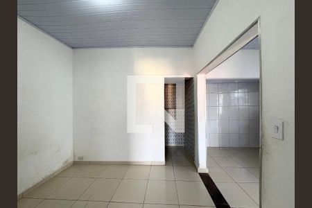 Sala de casa para alugar com 2 quartos, 50m² em Piqueri, São Paulo