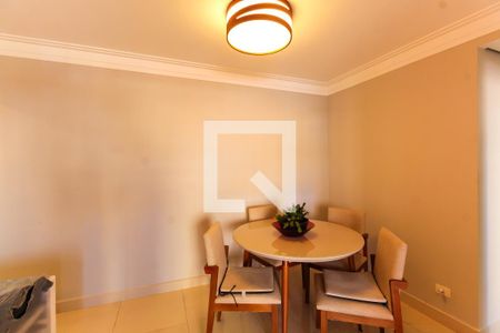 Sala de apartamento para alugar com 3 quartos, 70m² em Vila Bertioga, São Paulo