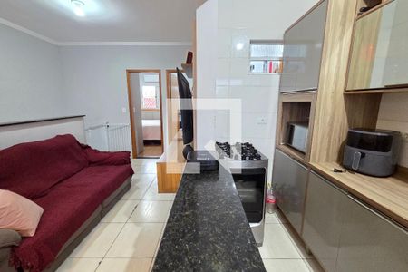 Cozinha de casa de condomínio para alugar com 2 quartos, 49m² em Vila Tupi, Praia Grande