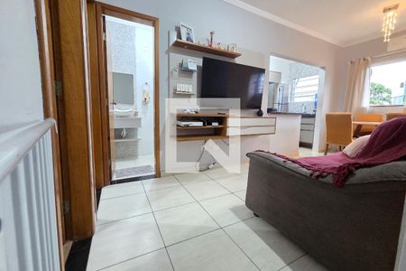Sala de casa de condomínio para alugar com 2 quartos, 49m² em Vila Tupi, Praia Grande