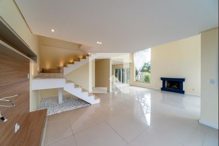 Sala de casa de condomínio para alugar com 3 quartos, 235m² em São Lucas, Viamão