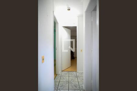 Corredor de apartamento à venda com 3 quartos, 69m² em Vila Vermelha, São Paulo
