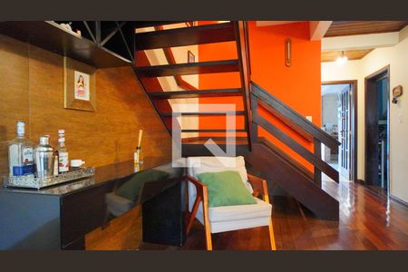 Sala  de casa à venda com 3 quartos, 227m² em Jardim Itu, Porto Alegre