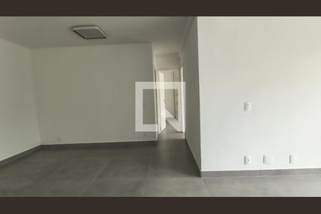 Sala de apartamento para alugar com 2 quartos, 88m² em Recreio dos Bandeirantes, Rio de Janeiro
