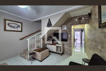 Casa à venda com 2 quartos, 200m² em Vila Guarará, Santo André
