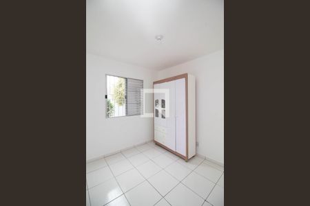 Quarto 1 de apartamento para alugar com 2 quartos, 50m² em Jardim Flor da Montanha, Guarulhos