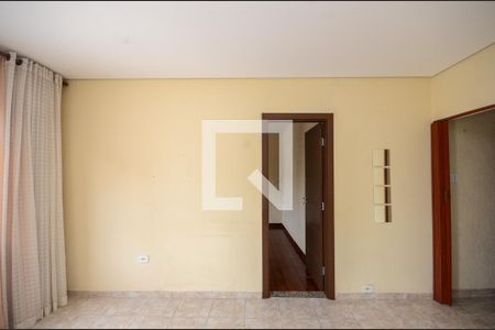Sala de casa para alugar com 2 quartos, 200m² em Vila Zat, São Paulo