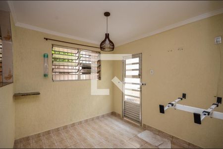 Sala de jantar de casa para alugar com 2 quartos, 200m² em Vila Zat, São Paulo