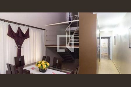 Casa à venda com 3 quartos, 231m² em Vila Alpina, São Paulo