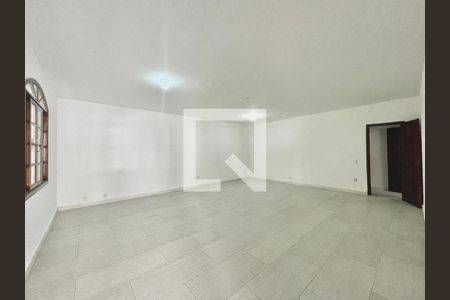Casa à venda com 4 quartos, 623m² em Jacarepaguá, Rio de Janeiro
