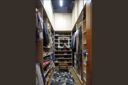 Quarto de casa de condomínio à venda com 3 quartos, 234m² em Boa Vista, Porto Alegre