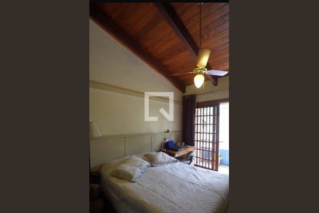 Quarto  de casa de condomínio à venda com 3 quartos, 234m² em Boa Vista, Porto Alegre