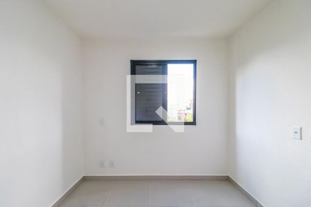 Quarto 1 de apartamento para alugar com 2 quartos, 55m² em Jardim Maria Helena, Barueri