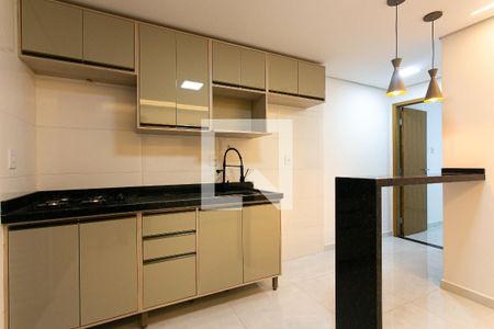 Cozinha de apartamento para alugar com 1 quarto, 28m² em Penha de França, São Paulo
