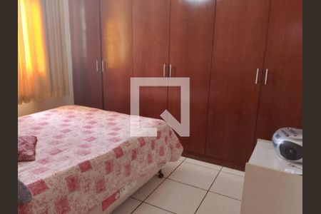 Casa à venda com 7 quartos, 300m² em Sagrada Família, Belo Horizonte