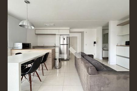 Sala/Cozinha de apartamento para alugar com 1 quarto, 56m² em Vila Olímpia, São Paulo