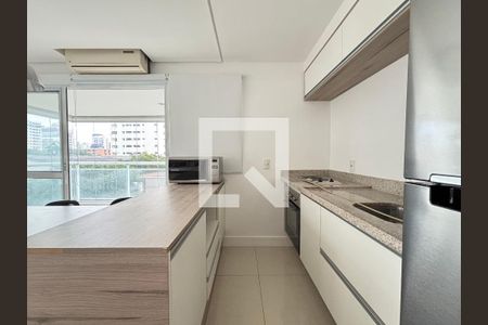 Sala/Cozinha de apartamento para alugar com 1 quarto, 56m² em Vila Olímpia, São Paulo