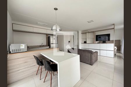 Sala/Cozinha de apartamento para alugar com 1 quarto, 56m² em Vila Olímpia, São Paulo