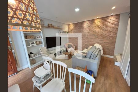 Sala de casa à venda com 2 quartos, 96m² em Vila Valqueire, Rio de Janeiro