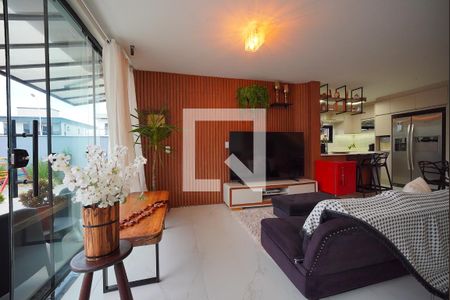 Sala de casa de condomínio para alugar com 4 quartos, 260m² em São João do Rio Vermelho, Florianópolis