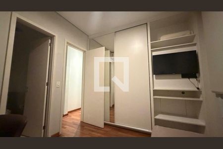 Apartamento à venda com 3 quartos, 133m² em Vila Olímpia, São Paulo