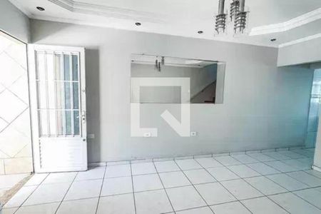 Casa à venda com 3 quartos, 240m² em Vila Romero, São Paulo