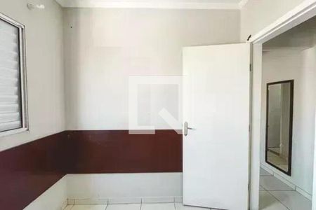 Casa à venda com 3 quartos, 240m² em Vila Romero, São Paulo