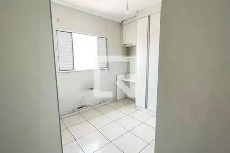 Casa à venda com 3 quartos, 240m² em Vila Romero, São Paulo